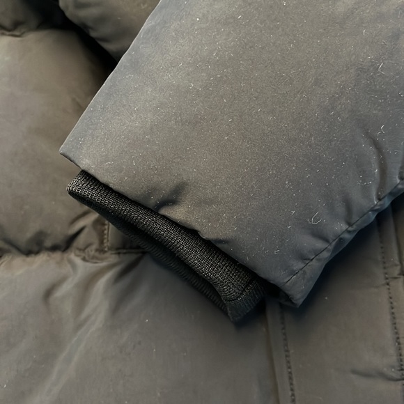 Moose Knuckles Parka Kids NWOT (m) unisex - Picture 8 of 10